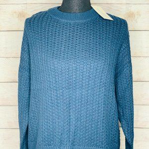 Universal Thread • Textured Crewneck Sweater Navy